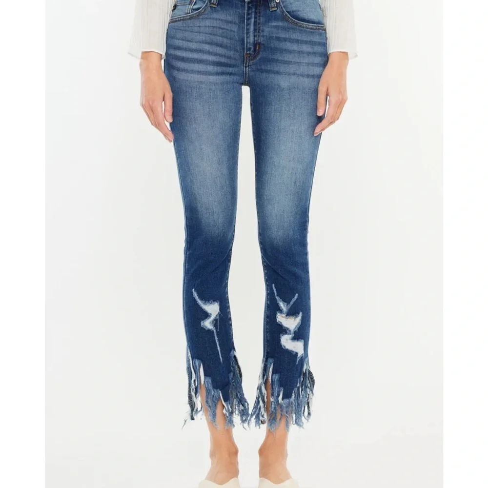 KanCan High Rise Skinny Ankle Jeans Ratana Fringe Hem Distressed Size 13/30 NWOT